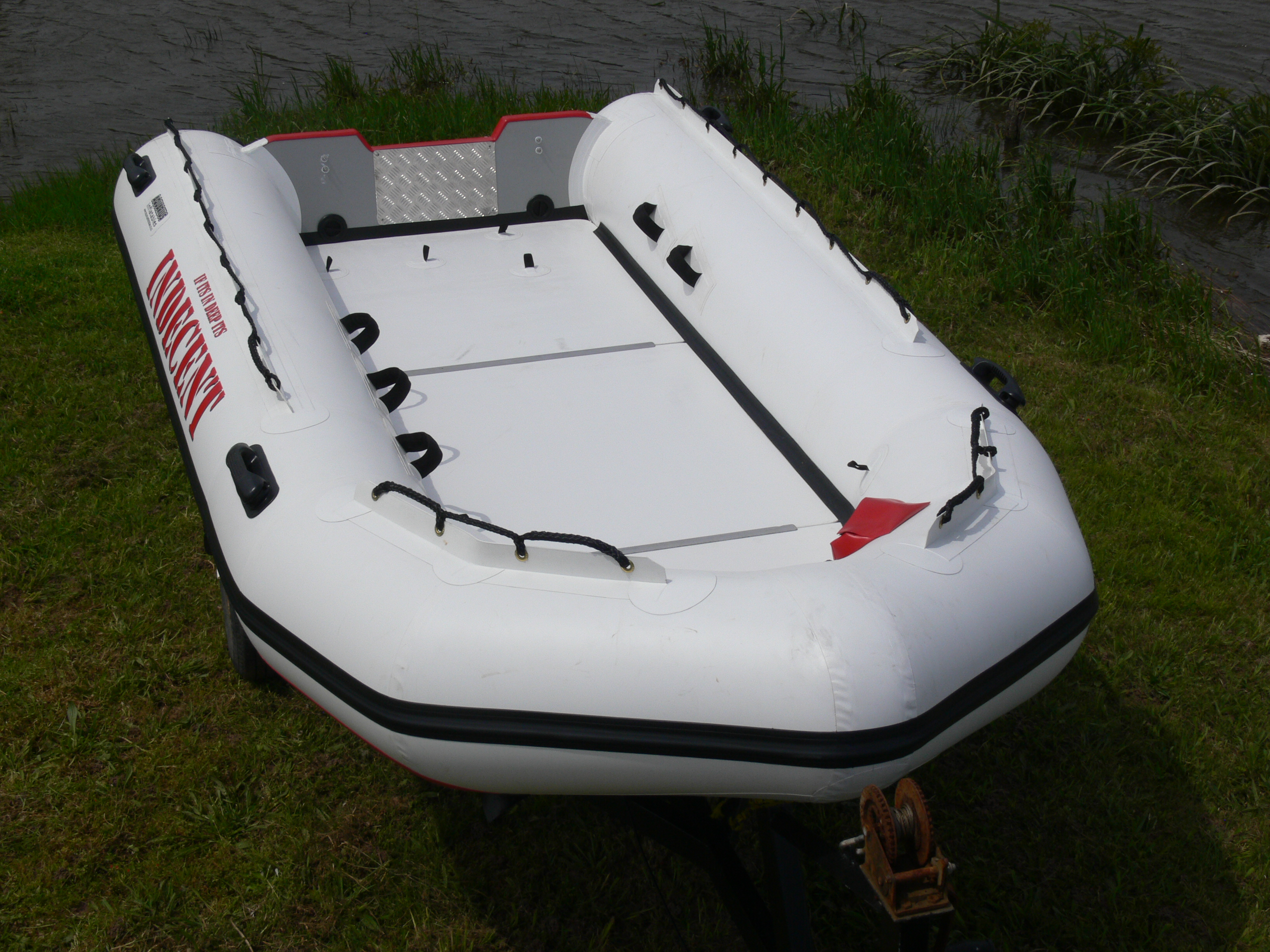 4.1m Aquacat Sport Boat