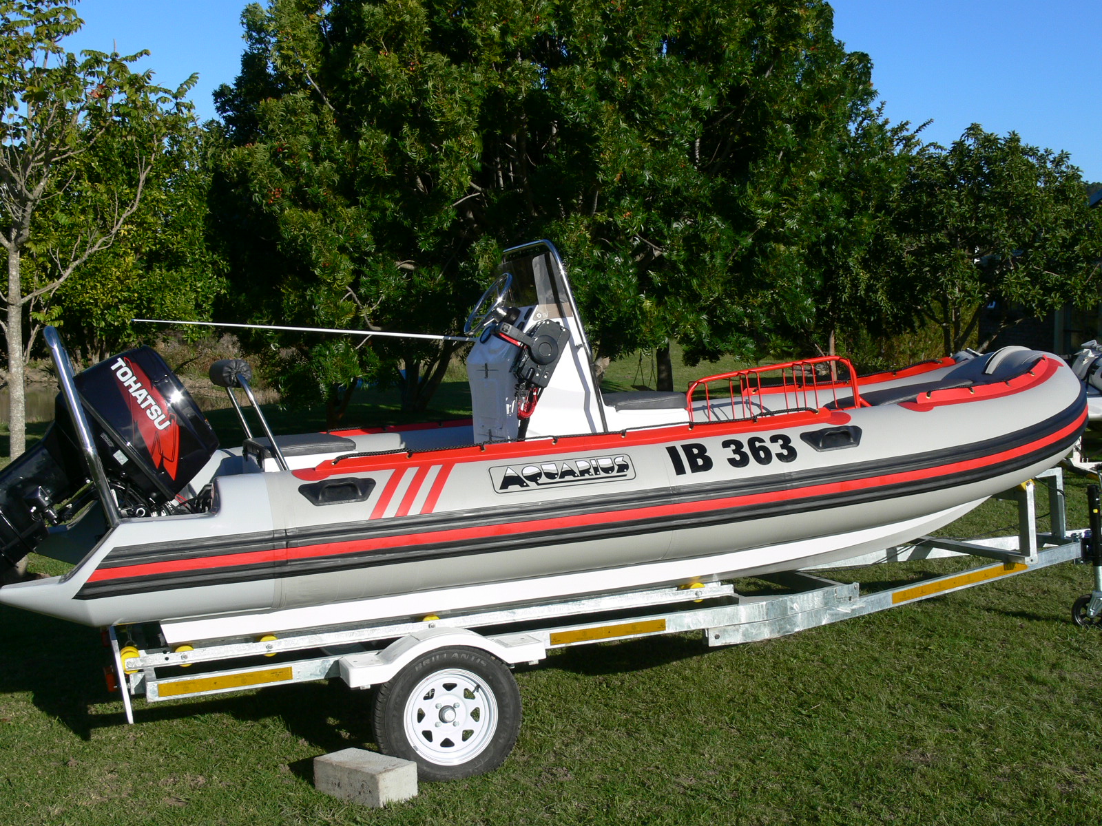 5.5m Catamaran Semi-Rigid
